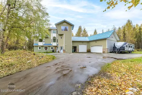 18067 E Stayton Ave, Palmer, AK 99645