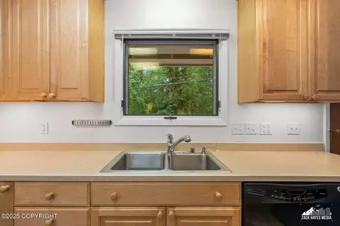 3750 Winterset Dr, Anchorage, AK 99508 photo 22