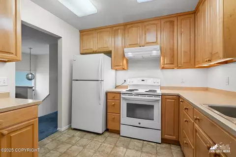 3750 Winterset Dr, Anchorage, AK 99508 photo 18