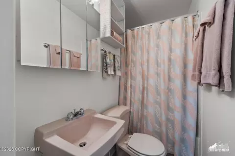 3750 Winterset Dr, Anchorage, AK 99508 photo 37