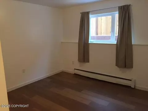 Bedroom - 420 E 14th Ave, Anchorage, AK 99501 photo 10 of 17