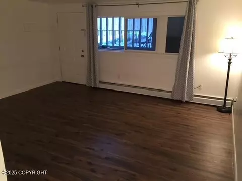 Living - 420 E 14th Ave, Anchorage, AK 99501 photo 14 of 14