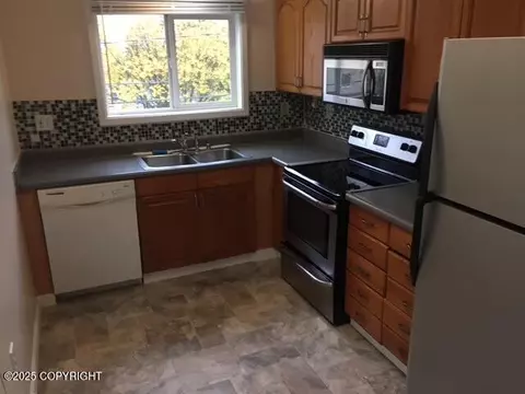 Kitchen - 420 E 14th Ave, Anchorage, AK 99501 photo 1 of 8