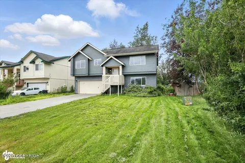 1250 W Josselin Ln, Palmer, AK 99645