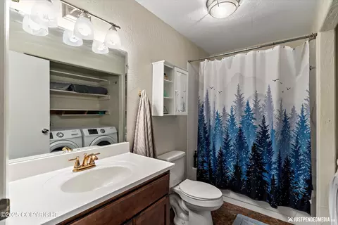 Bath - 8051 Evans Cir, Anchorage, AK 99507 photo 1 of 1