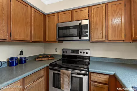Kitchen - 8051 Evans Cir, Anchorage, AK 99507 photo 2 of 3