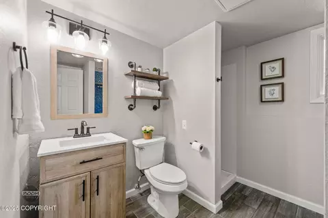 Bath - 9645 Nulato Cir, Eagle River, AK 99577 photo 6 of 7