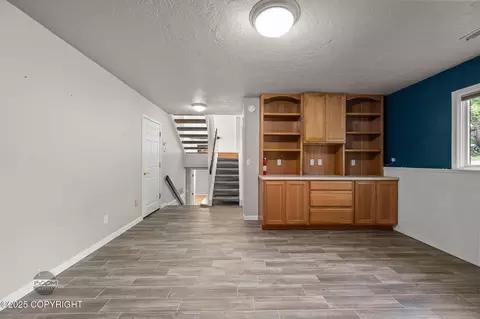 Living - 9645 Nulato Cir, Eagle River, AK 99577 photo 6 of 7