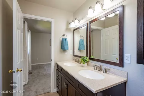 Bath - 9645 Nulato Cir, Eagle River, AK 99577 photo 3 of 7