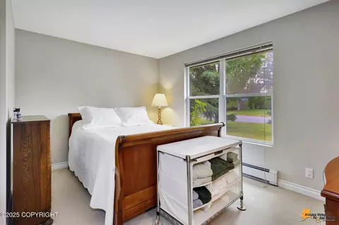 Bedroom - 4905 Roger Dr, Anchorage, AK 99507 photo 3 of 6