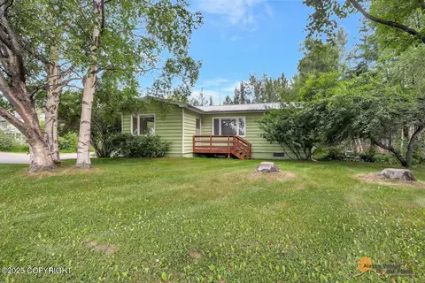 3651 N Palmer Fishhook Rd, Palmer, AK 99645