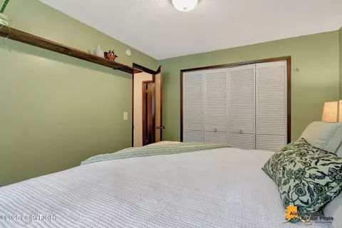 17206 Foothill Ave, Eagle River, AK 99577 photo 26