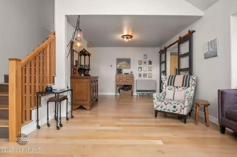 Entry Way - 22035 Upper Canyon Dr, Eagle River, AK 99577 photo 4 of 8
