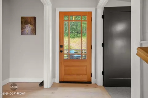 Entry Way - 22035 Upper Canyon Dr, Eagle River, AK 99577 photo 8 of 8