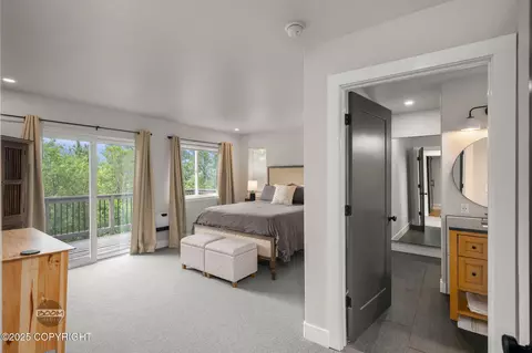 Bedroom - 22035 Upper Canyon Dr, Eagle River, AK 99577 photo 6 of 7