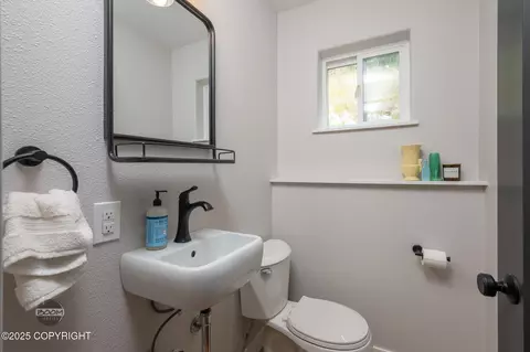 Bath - 22035 Upper Canyon Dr, Eagle River, AK 99577 photo 1 of 6