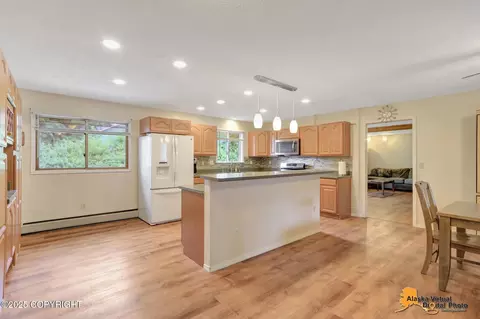18323 Kantishna Dr, Eagle River, AK 99577 photo 5