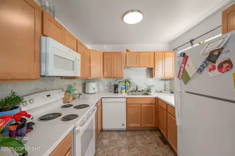 8033 E 6th Ave, Anchorage, AK 99504 photo 16