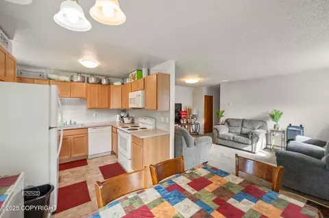8033 E 6th Ave, Anchorage, AK 99504 photo 4