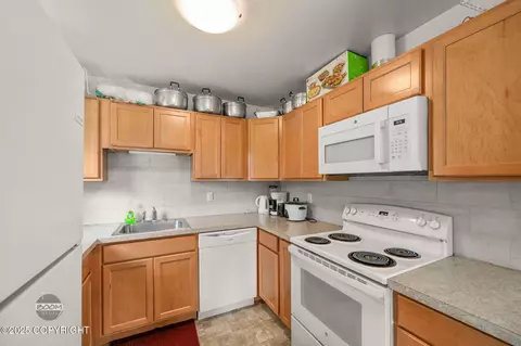 8033 E 6th Ave, Anchorage, AK 99504 photo 7