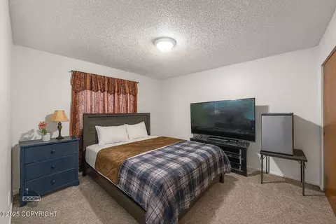8033 E 6th Ave, Anchorage, AK 99504 photo 9