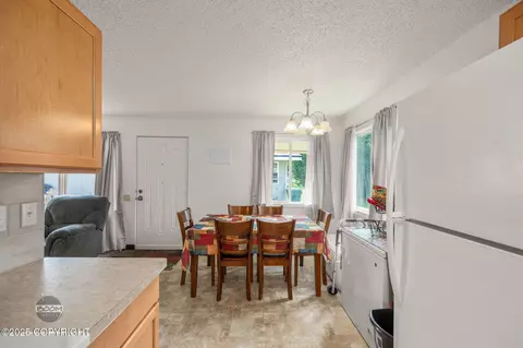 8033 E 6th Ave, Anchorage, AK 99504 photo 8