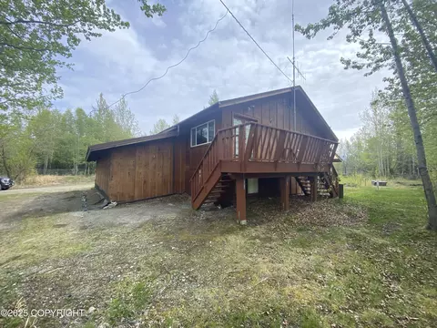 500 E Silver Fox Ln, Wasilla, AK 99654
