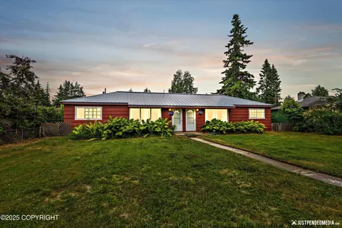 2427 Tulik Dr, Anchorage, AK 99517