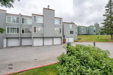 812 Wildrose Ct, Anchorage, AK 99518