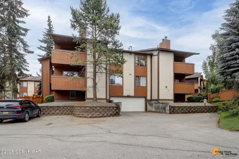 7260 Huntsmen Cir # 2B, Anchorage, AK 99518