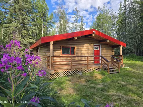 1269 Helios Ave, Fairbanks, AK 99709