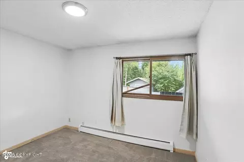 Bedroom - 6500 E 16th Ave, Anchorage, AK 99504 photo 4 of 4