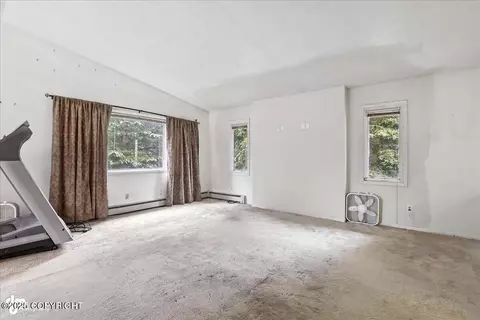 5043 E 43rd Ave, Anchorage, AK 99508 photo 9