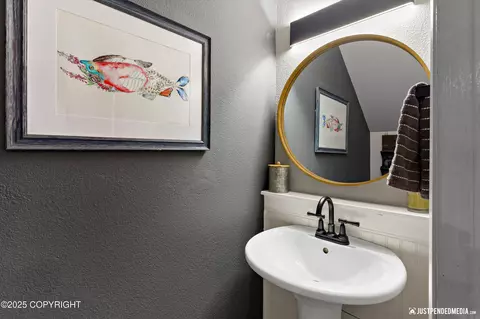 Bath - 417 Dailey Ave # K-16, Anchorage, AK 99515 photo 2 of 4