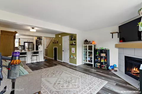 Living - 417 Dailey Ave # K-16, Anchorage, AK 99515 photo 2 of 2