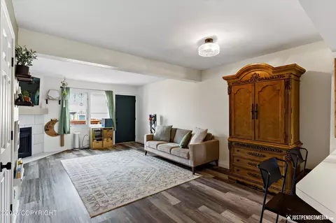 Living - 417 Dailey Ave # K-16, Anchorage, AK 99515 photo 1 of 2