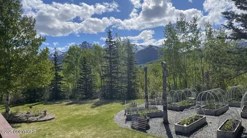 21208 N Glenn Hwy, Sutton, AK 99674