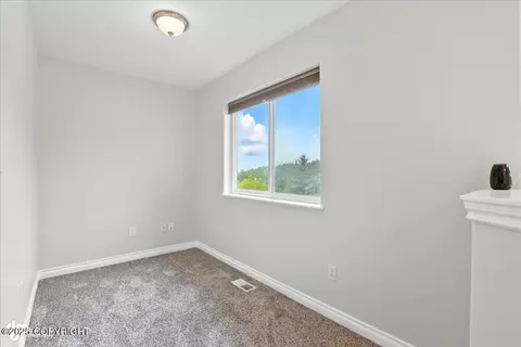 20104 Highland Ridge Dr, Eagle River, AK 99577 photo 33