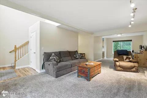 20104 Highland Ridge Dr, Eagle River, AK 99577 photo 9