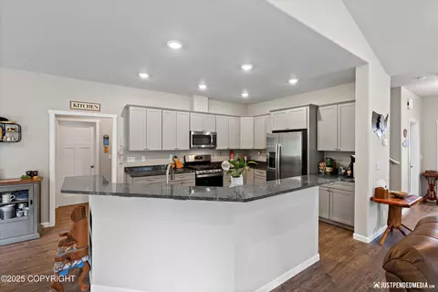 13868 Akers Cir, Eagle River, AK 99577 photo 14