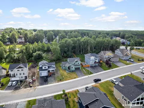 13868 Akers Cir, Eagle River, AK 99577 photo 3