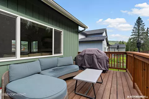 13868 Akers Cir, Eagle River, AK 99577 photo 36