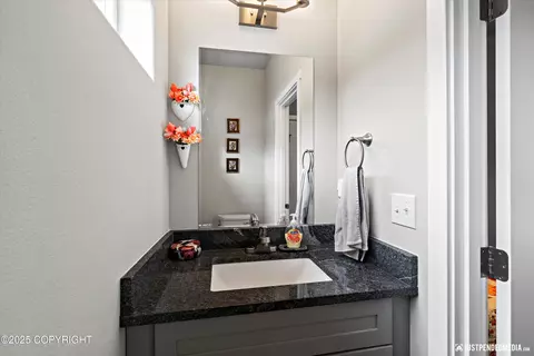 13868 Akers Cir, Eagle River, AK 99577 photo 9