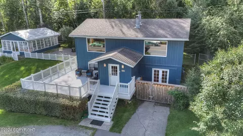 438 N Alaska St, Palmer, AK 99645