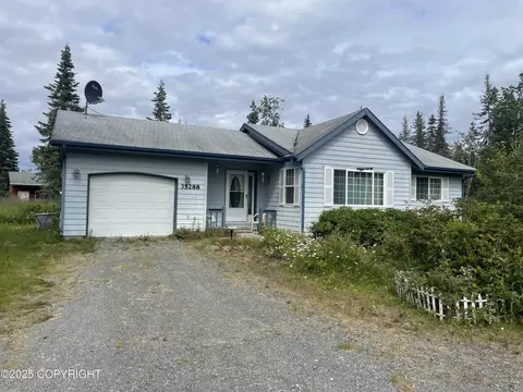 35288 Iditarod St, Soldotna, AK 99669
