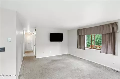 Living - 18114 N Parkview Terrace Loop, Eagle River, AK 99577 photo 2 of 4