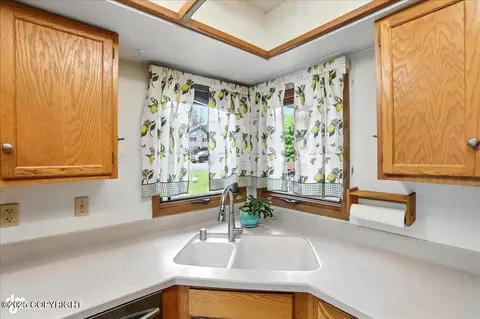 Kitchen - 18114 N Parkview Terrace Loop, Eagle River, AK 99577 photo 3 of 3