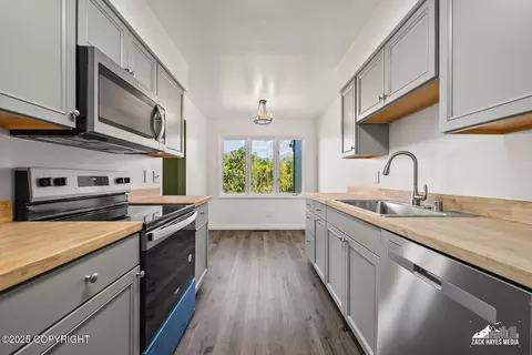 Kitchen - 3827 Hampton Dr, Anchorage, AK 99504 photo 2 of 2