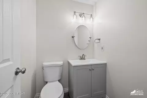 Bath - 3827 Hampton Dr, Anchorage, AK 99504 photo 2 of 2