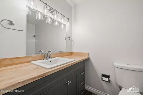 Bath - 3827 Hampton Dr, Anchorage, AK 99504 photo 1 of 2